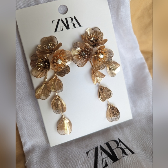 Zara Kate Middleton cascading floral earrings - Picture 9 of 10